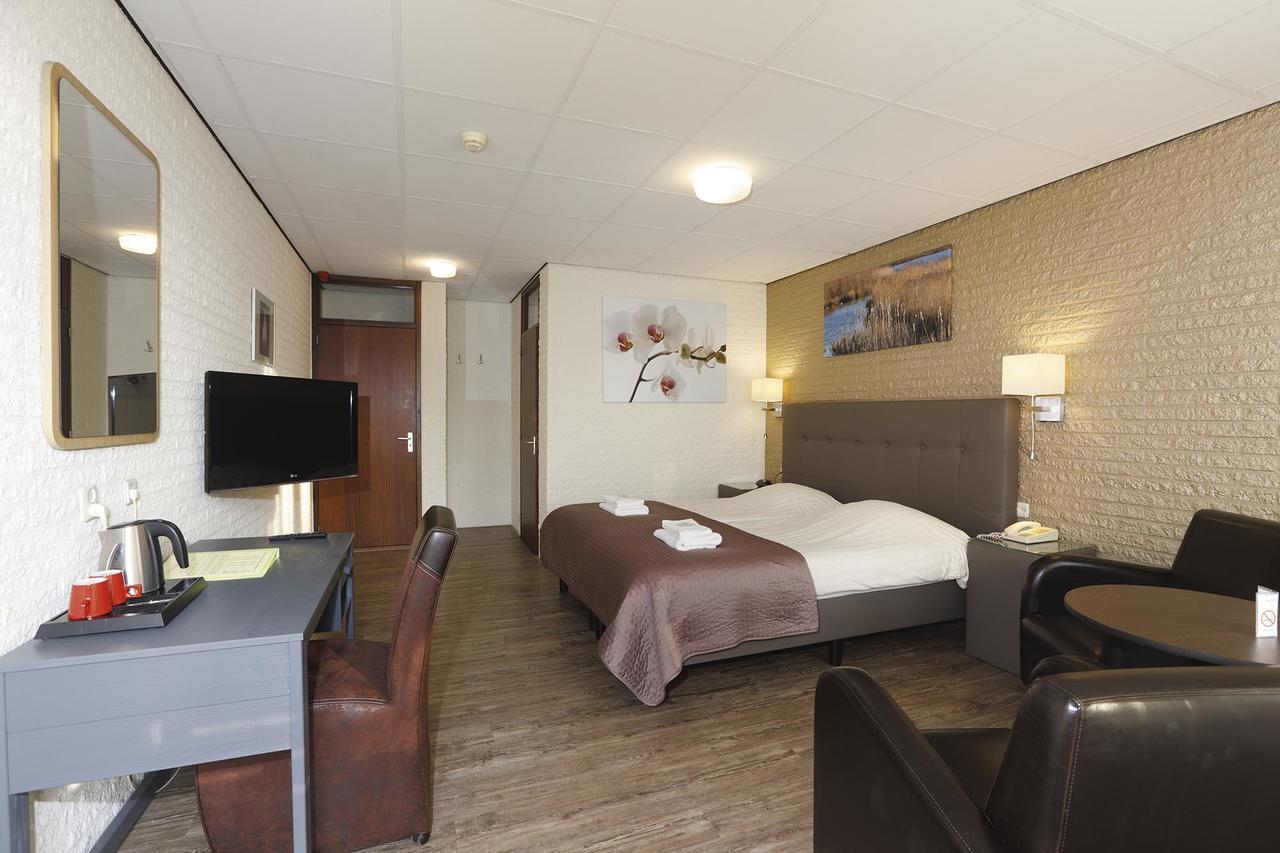 Hotel Cafe Restaurant Duinzicht Schiermonnikoog Bagian luar foto