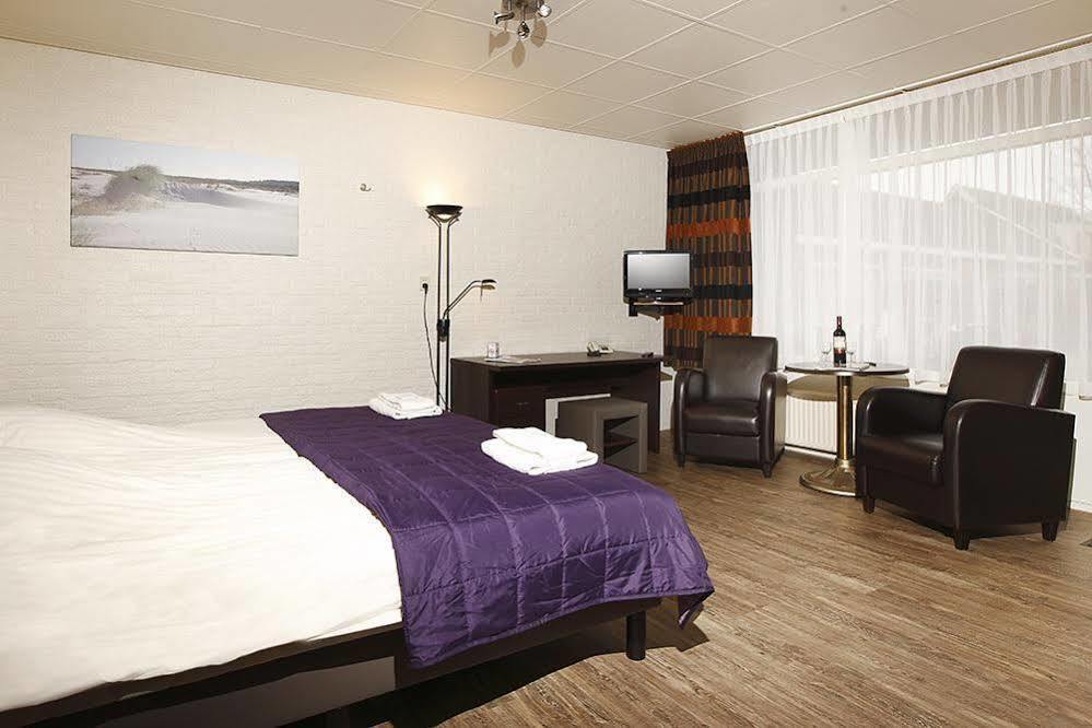 Hotel Cafe Restaurant Duinzicht Schiermonnikoog Bagian luar foto